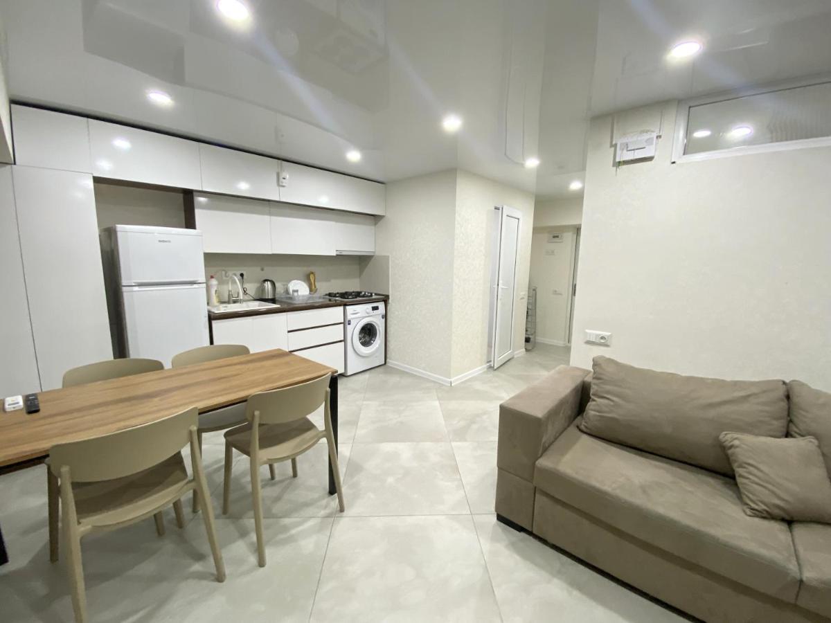 Gss - B Apartment Tbilisi Exteriör bild