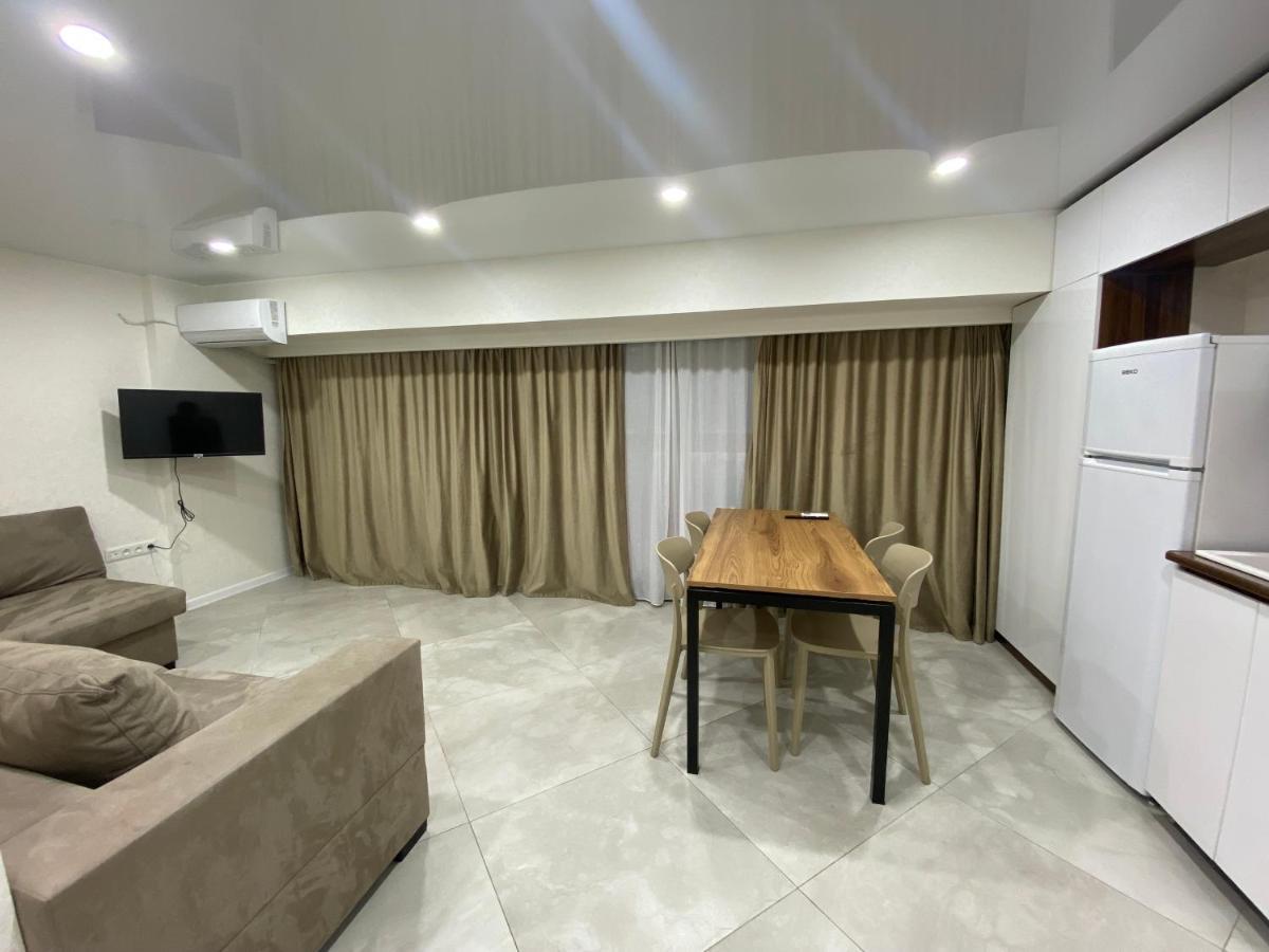 Gss - B Apartment Tbilisi Exteriör bild